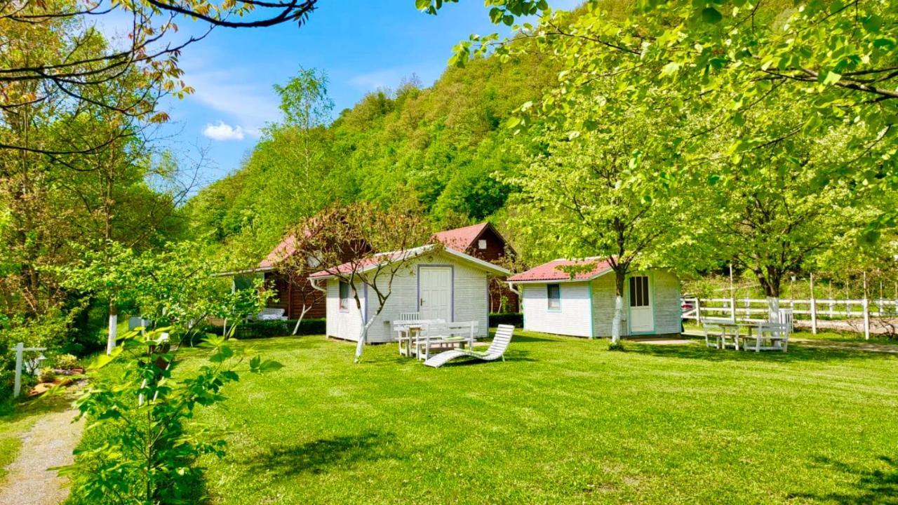 Una Kamp Hotel Bosanska Krupa Buitenkant foto